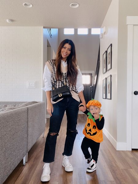 Fall mommy and me looks! Wearing the size xs on both tops and 25 (short) in jeans! #falllooks #mommyandme #halloween

#LTKSeasonal #LTKunder50 #LTKfamily
