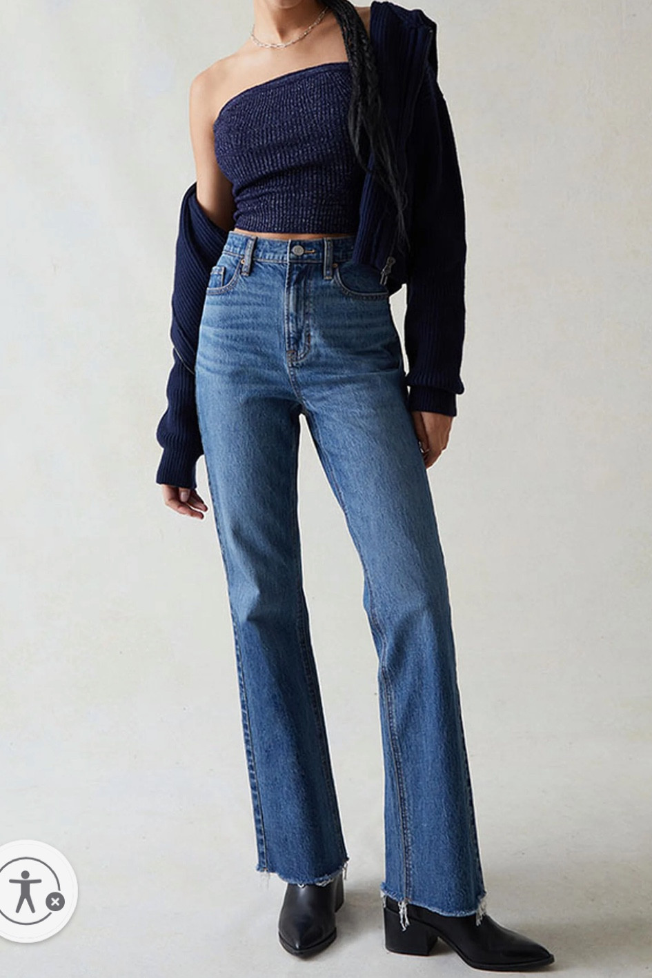 SALE high waisted jeans 

#LTKSeasonal #LTKHoliday #LTKsalealert