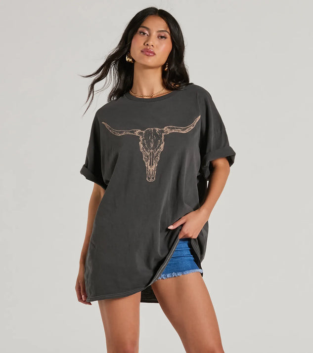Giddy Up Cowgirl Longhorn Oversized Graphic Tee | Windsor Stores