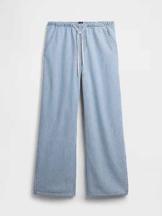 Jeans but make them … pjs!
Low rise, super soft, wide leg ‘denim’ 
90’s vibes, loose fit
Available in tall


#LTKPlusSize #LTKTall #LTKMidsize