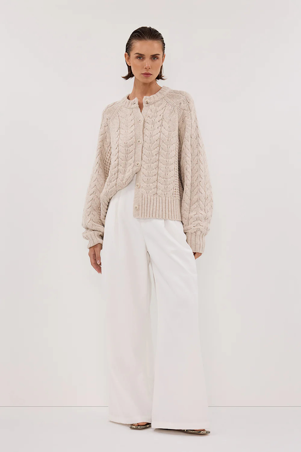 TOM CHALK CABLE KNIT CARDIGAN | DISSH