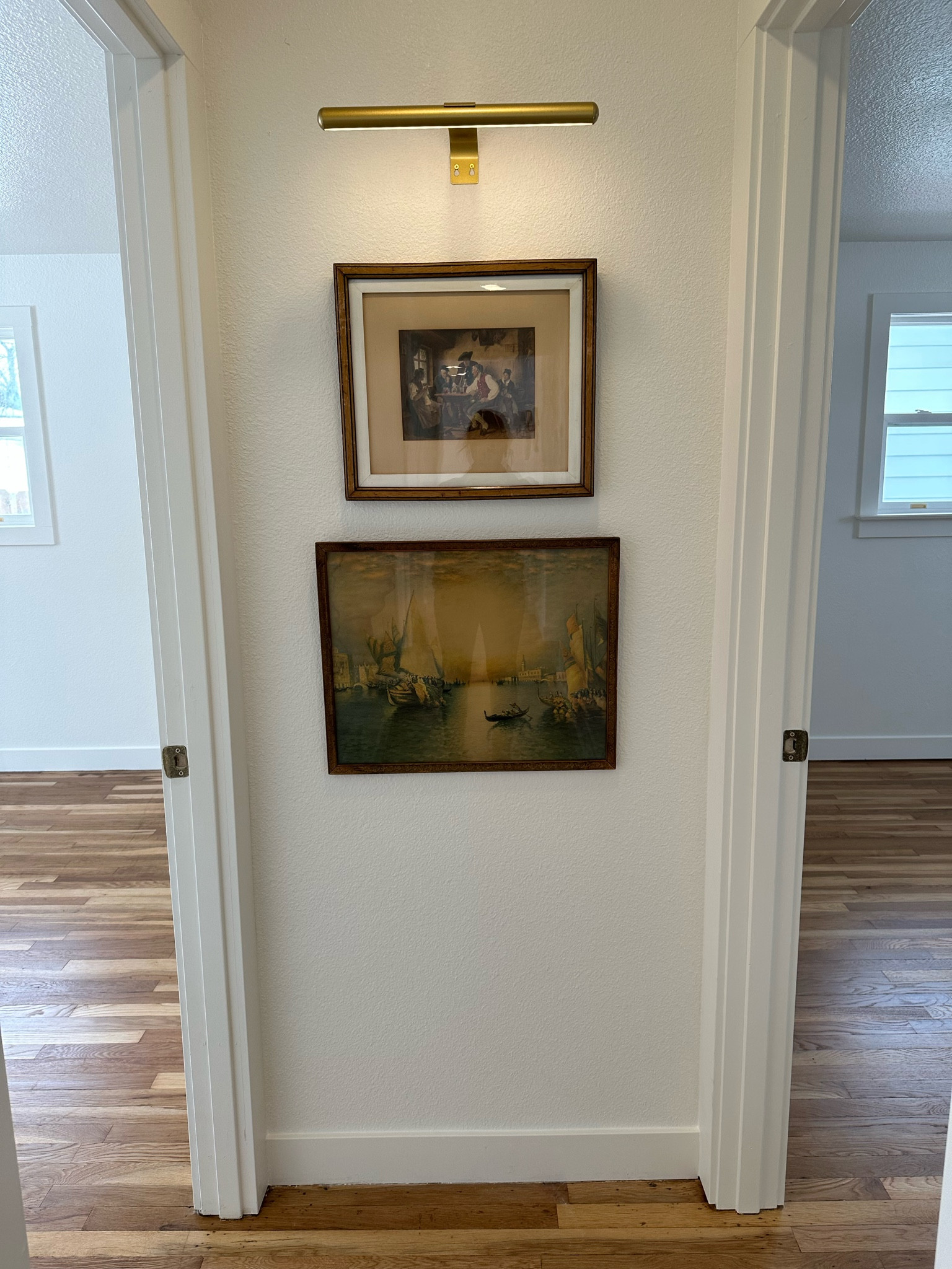 Picture lights are a great way to add a designer touch to your home, highlight your artwork and create an elegant focal point on a wall! If you’re looking to incorporate picture lights in your home, you will love this one! 

#LTKhome #LTKstyletip #LTKfindsunder50