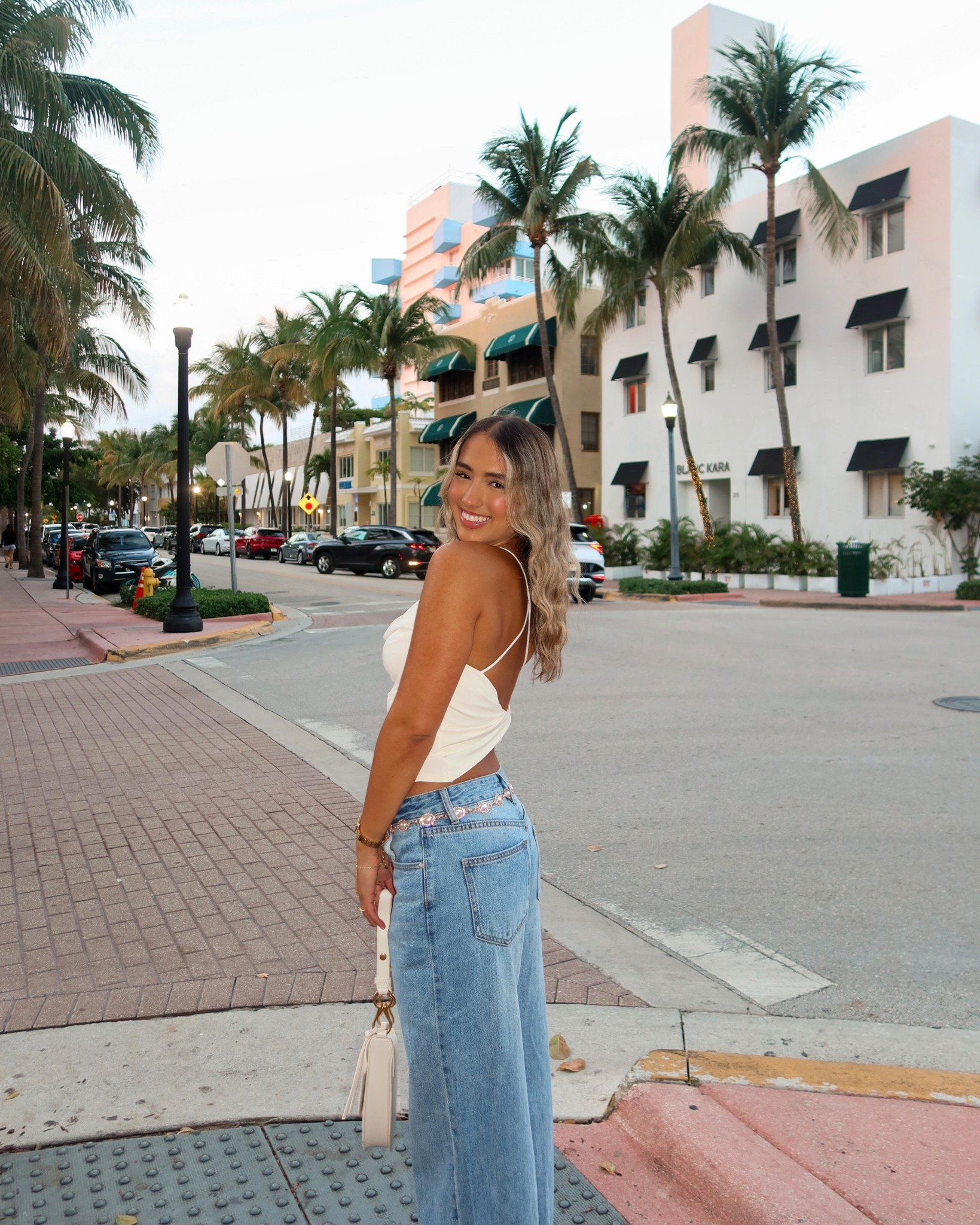 💛 
Size reference: 
size S in top 
size 4 in jeans (would have sized down to a 2 or 0 - run large) 