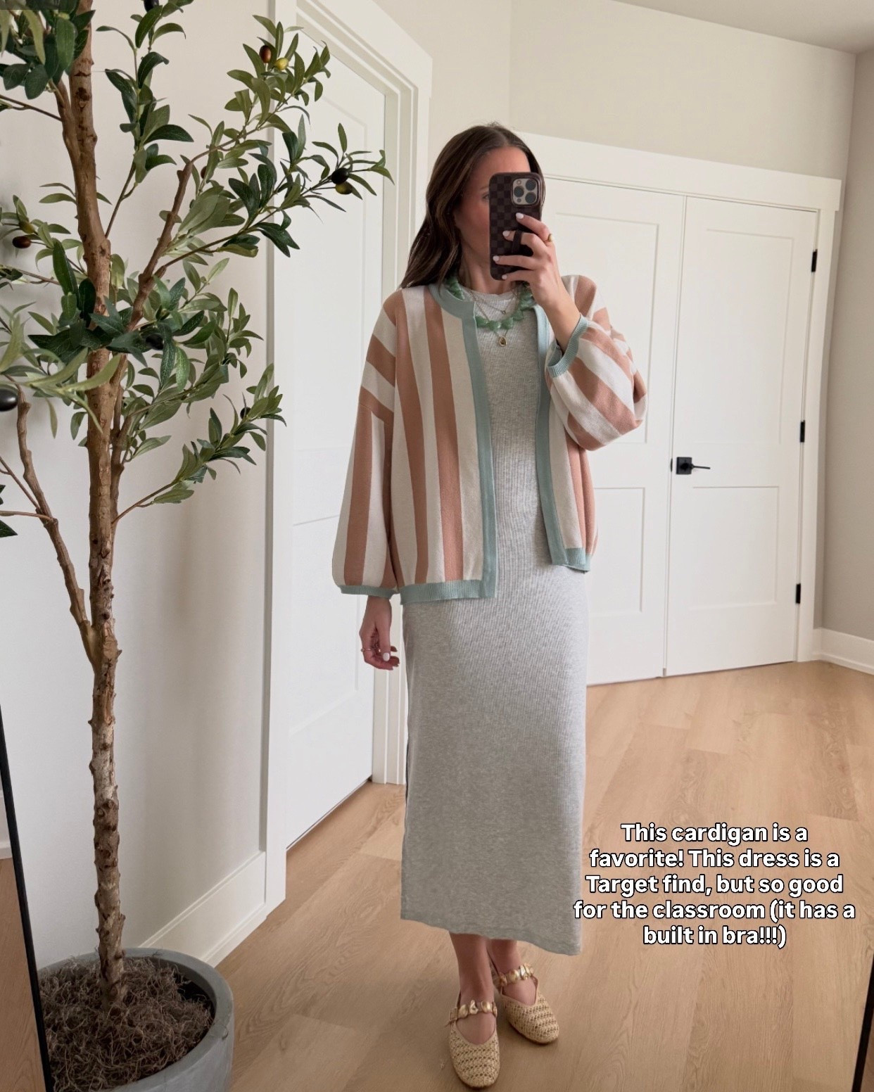 Great classroom outfit for fall 🙌🏻🙌🏻

Cardigan, fall fashion, fall style, Target dress

#LTKWorkwear #LTKootd #LTKSeasonal