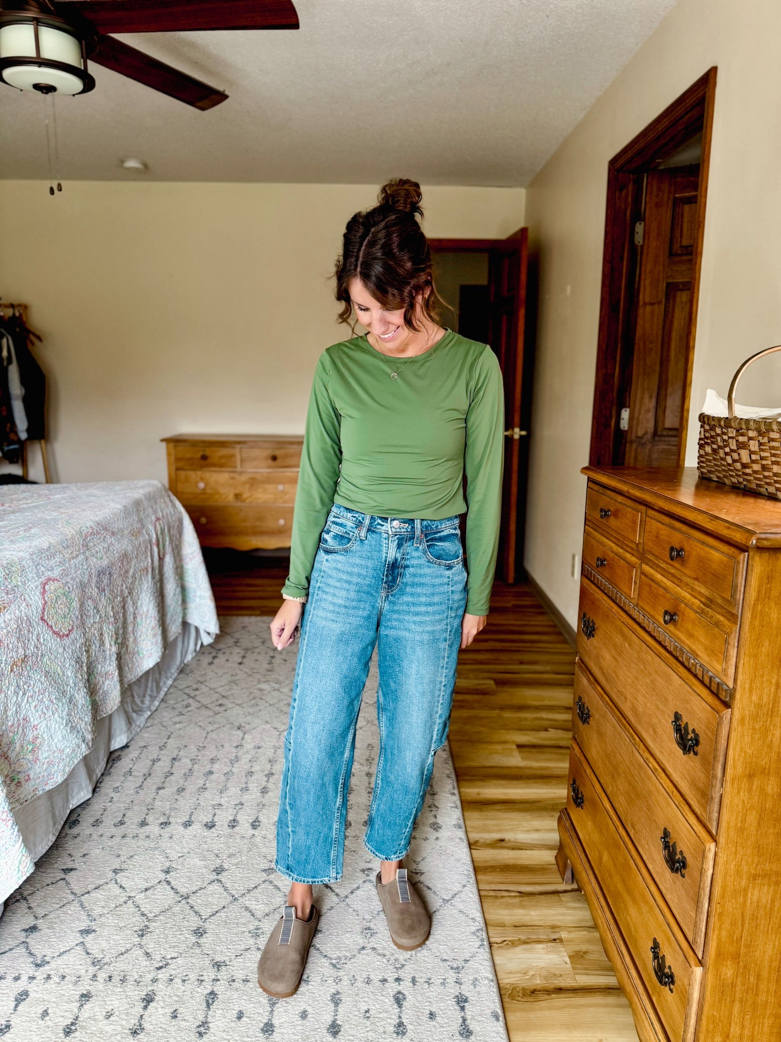 Wearing medium in my top and 0 short in my barrel jeans. My clogs fit true to size.



#LTKShoeCrush #LTKSeasonal #LTKPetite