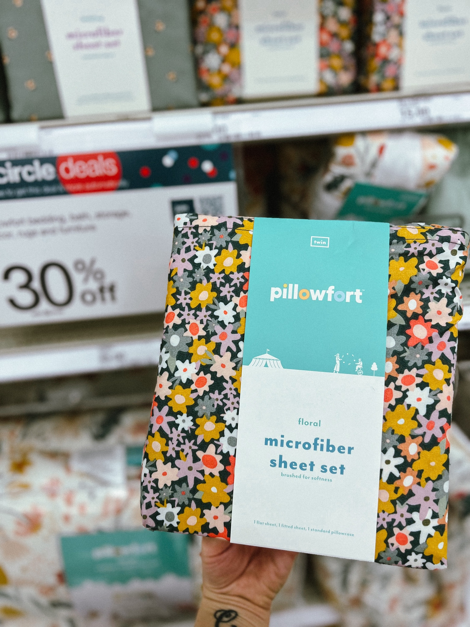 Pillowfort kids sheets on sale! Target circle week deal! 30% off. Prices starting at $10 for sheets!! Microfiber Kids' Sheet Set Floral Green - Pillowfort
Cotton Sheet Set

#target #nursery #kids #kidsroom #bedding #sheets #polacek #bobo

#LTKxTarget #LTKkids #LTKsalealert