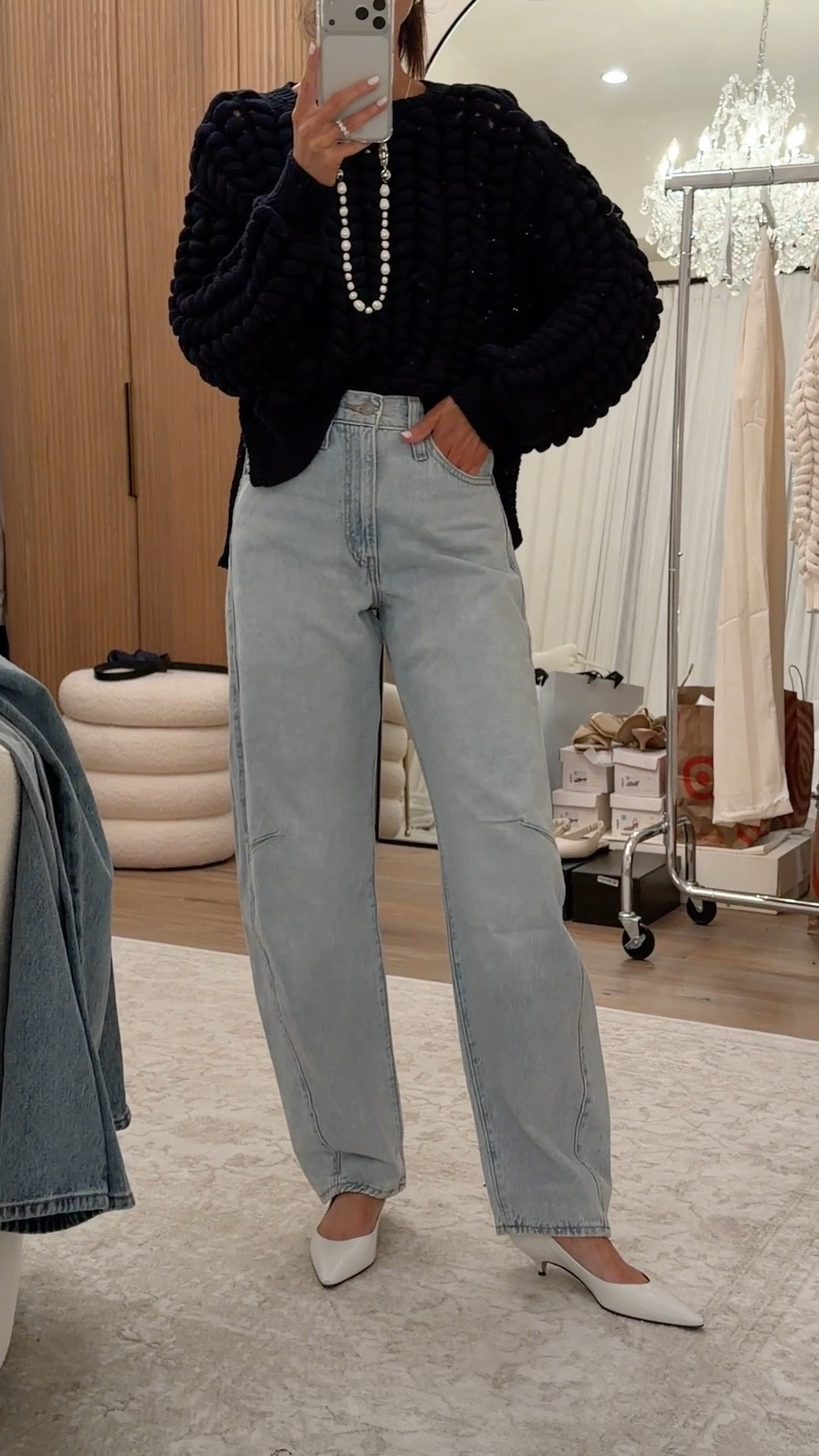 Girls… I am so impressed with these @levi levi jeans I picked up at Target! I’m just shy of 5-7” wearing the size 24 and small sweater. #stylinbyaylin #target @Target  
