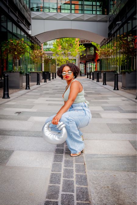 Styling Sage Green
Blazer: Zara (Medium)
Top: Amazon (Medium)
Denim: Forever 21 (Large)
Bag: JWPEI
Sunnies: Thrifted
Earrings: Missoma London


#LTKitbag #LTKstyletip