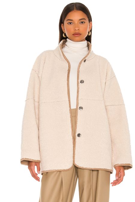 The perfect fall jacket! This Sherpa jacket is reversible - goes from a tan jacket to a brown jacket - the perfect transitional piece for fall and at a great price point 

Fall jackets, fall fashion , transitional dressing , Sherpa jacket , mountains outfit 

#LTKSeasonal #LTKstyletip #LTKU