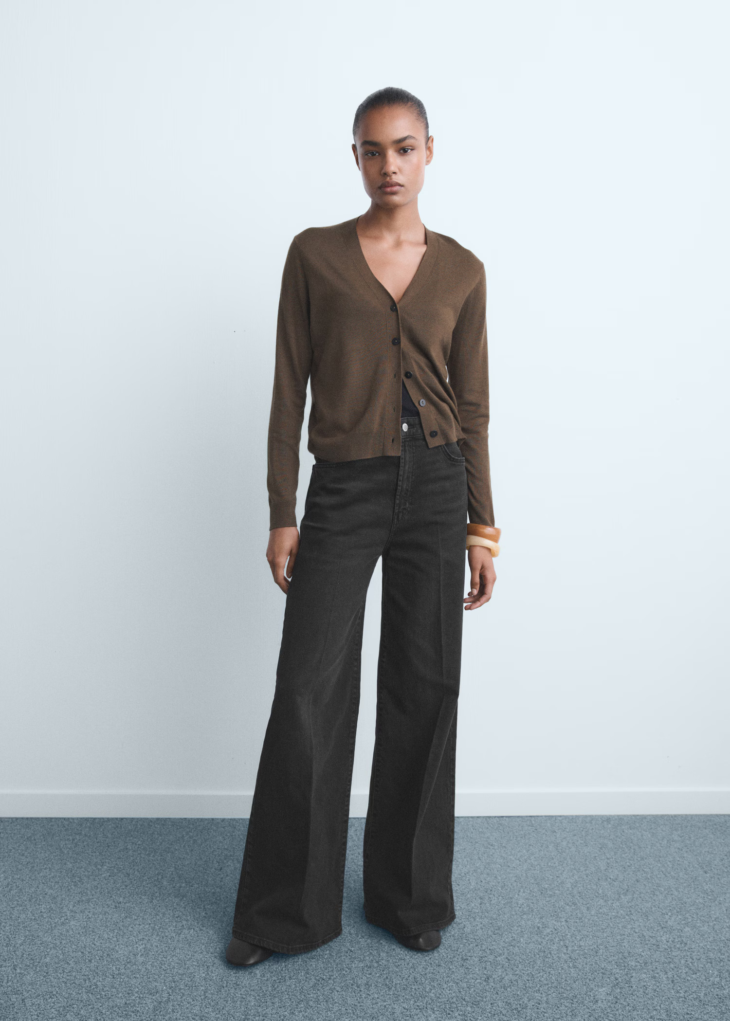 High-waisted wide-leg jeans - Women | MANGO United Kingdom | MANGO (UK)