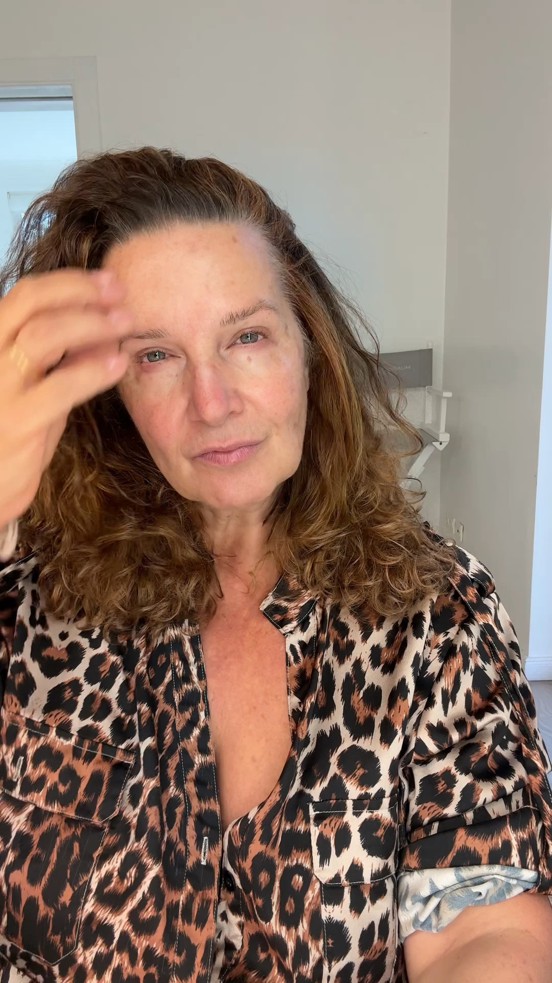 NATURAL BRONZED MAKE-UP
Full Tutorial auf Instagram/serenagoldenbaum 
alle Produkte sind hier verlinkt 👇🏻

#LTKdeutschland #LTKbeauty #LTKFashionMonth