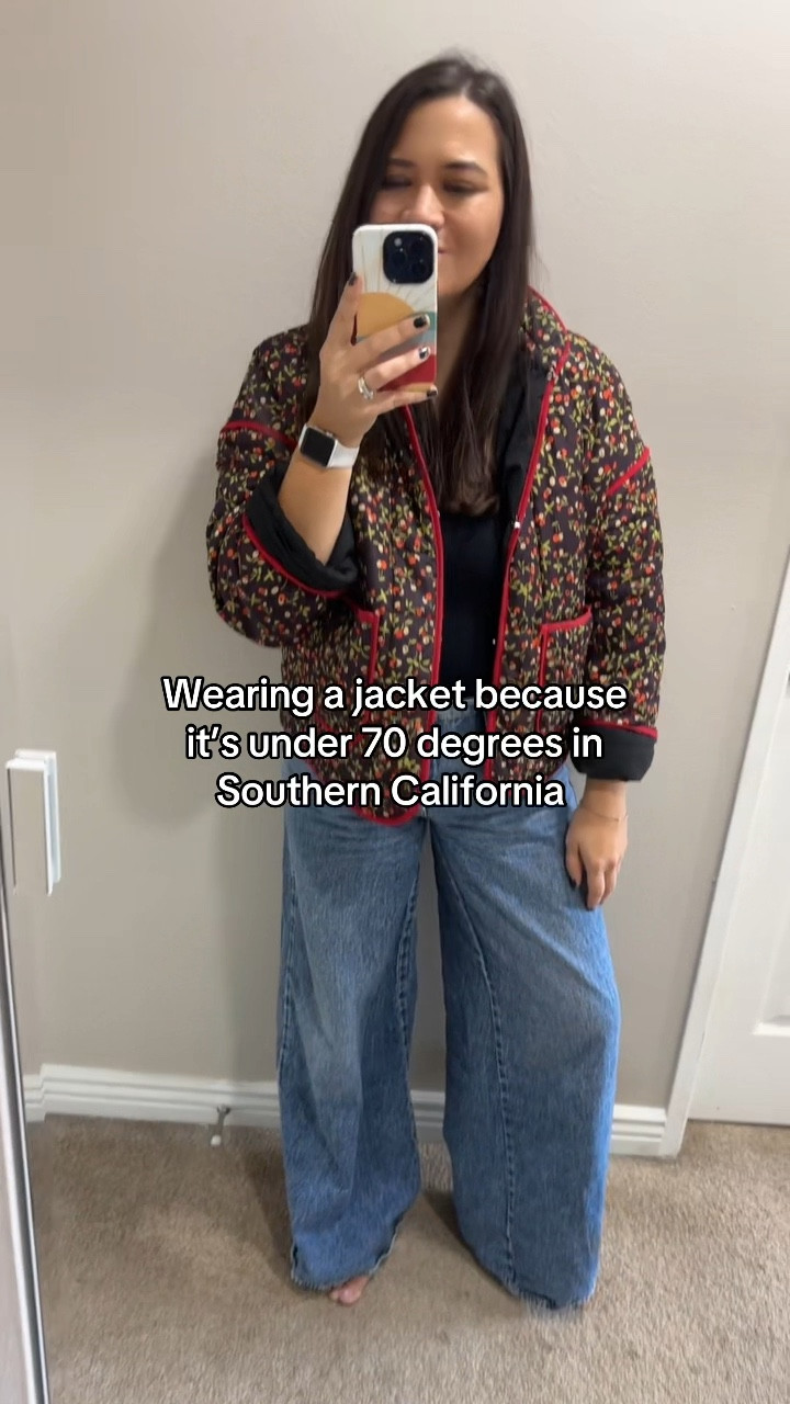 Fall in California 

Jacket: Amazon 
Bodysuit: Amazon 
Jeans: Target 

#LTKStyleTip #LTKFindsUnder50 #LTKMidsize