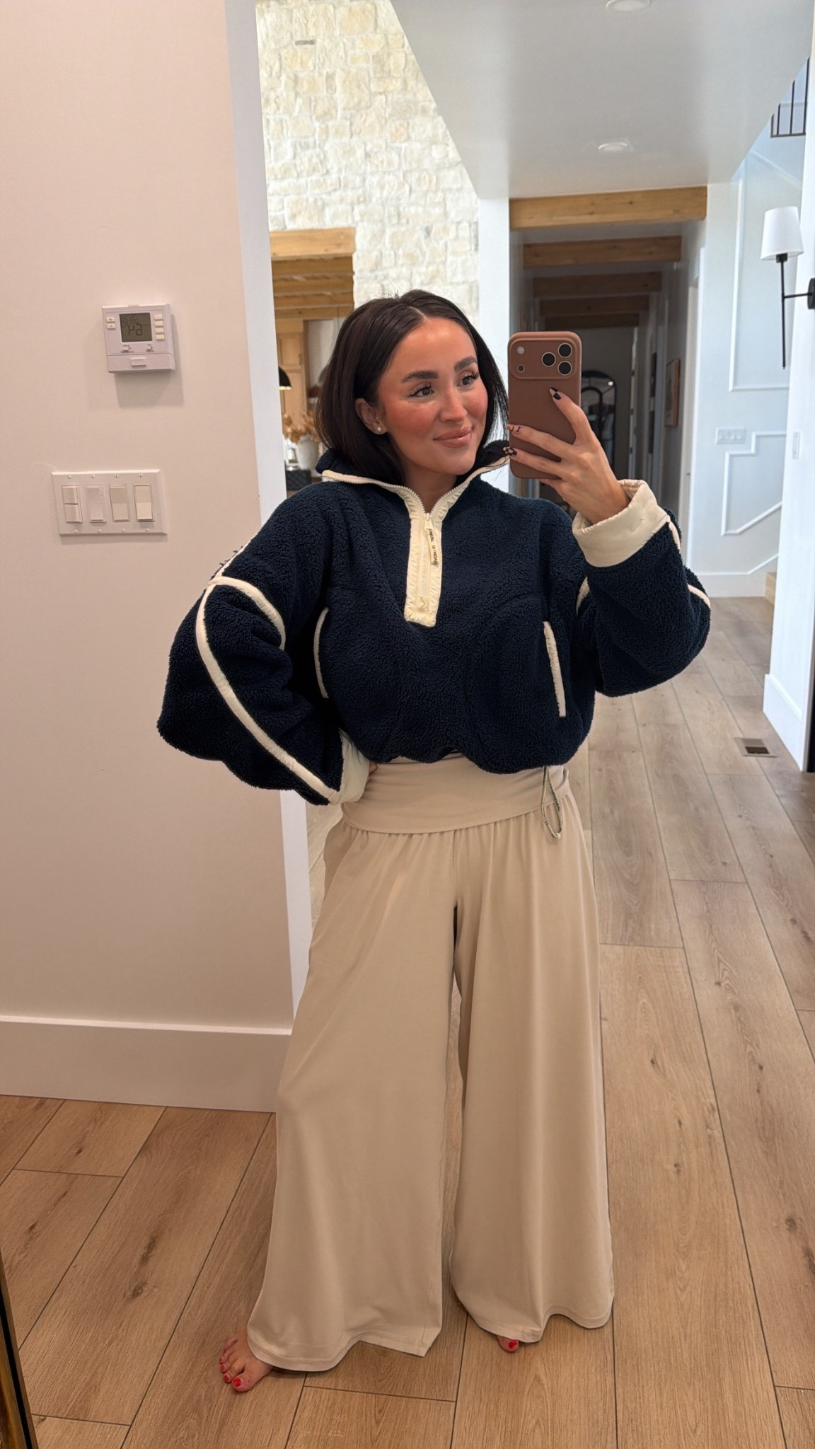 SOFTEST BOTTOMS! Small petite in bottoms and small in top. I’m 5’2

#LTKFindsUnder100 #LTKActive #LTKSeasonal