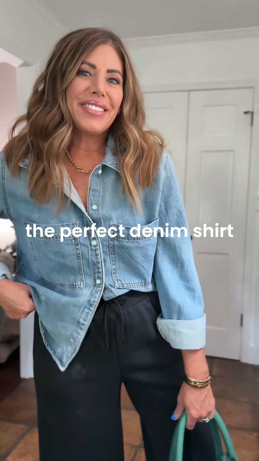 New cropped denim shirt from target is perfect to wear with all of your comfy pants for an elevated casual look that is perfect to wear to the office and more!

It is a slim fit so if you want a relaxed fit, definitely size up one.
I’m wearing a large 


Target style, affordable style, fall outfit ideas, over 40 style

#LTKOver40 #LTKSaleAlert #LTKootd