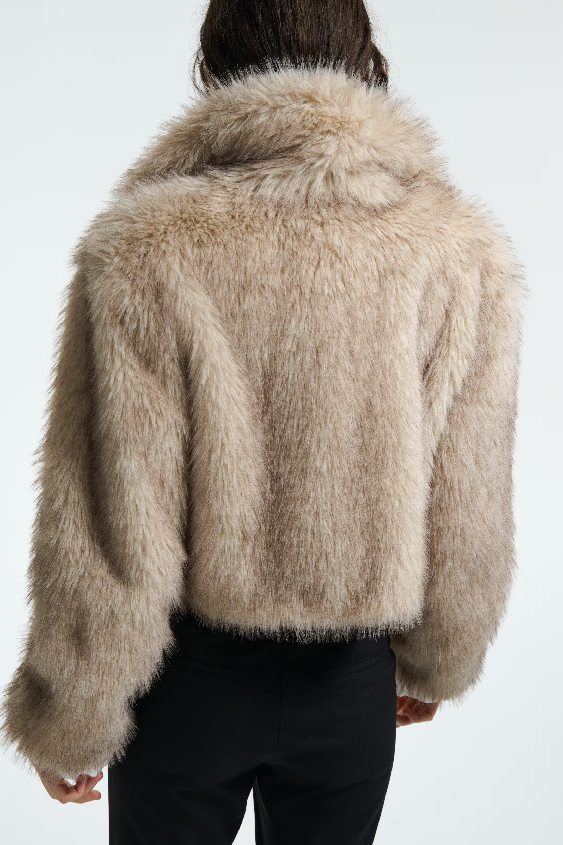 Cropped fluffy jacket | H&M (UK, MY, IN, SG, PH, TW, HK)