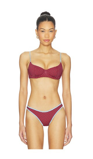 Favorite Cola Top in Tuscany

              
    
        
        
            Favorite Button | Revolve Clothing (Global)