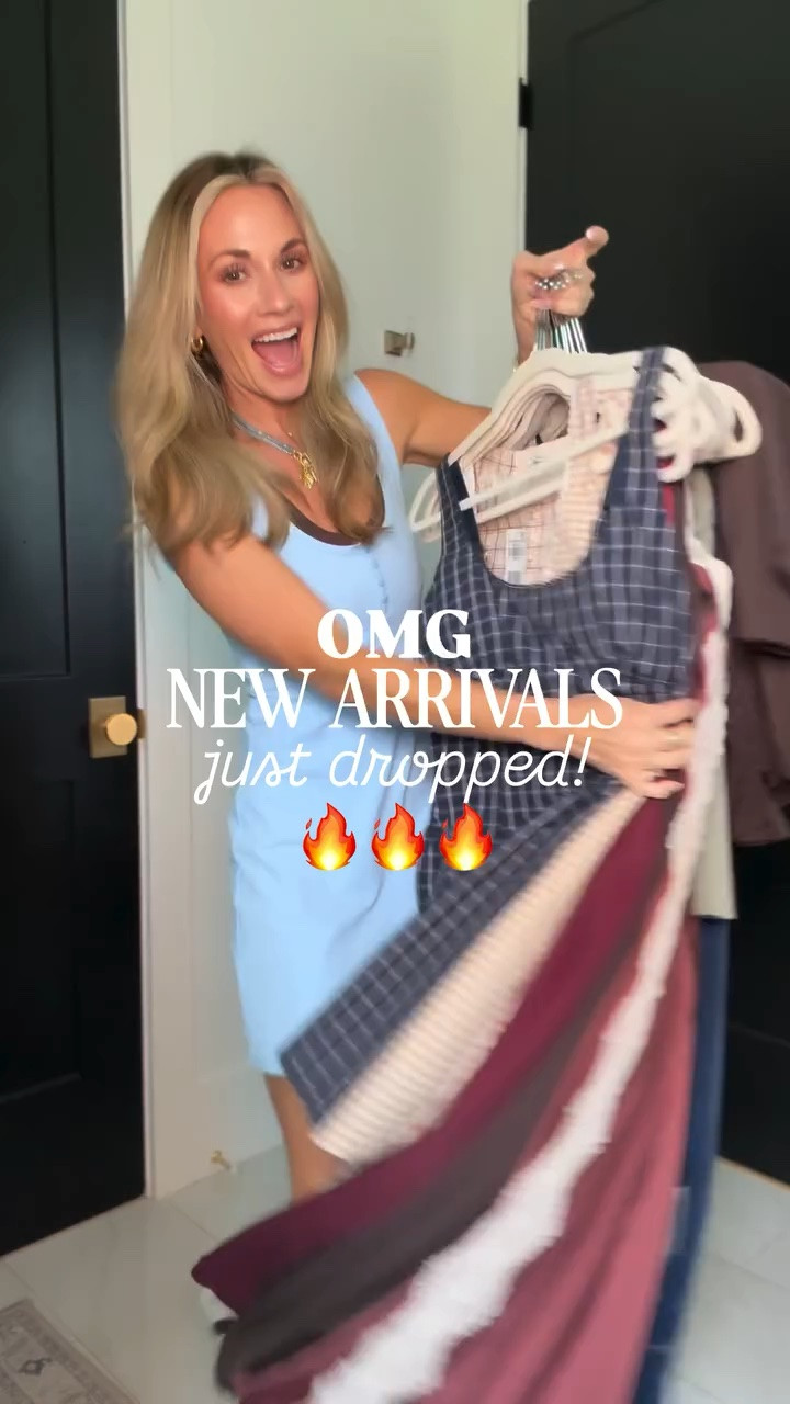 You may have missed it! Abercrombie new arrivals are perfect for fall transition! I cant wait to dress these up or down! Wearing an xs petite in long dresses and xs regular in everything else. I’m 5’2 for reference.