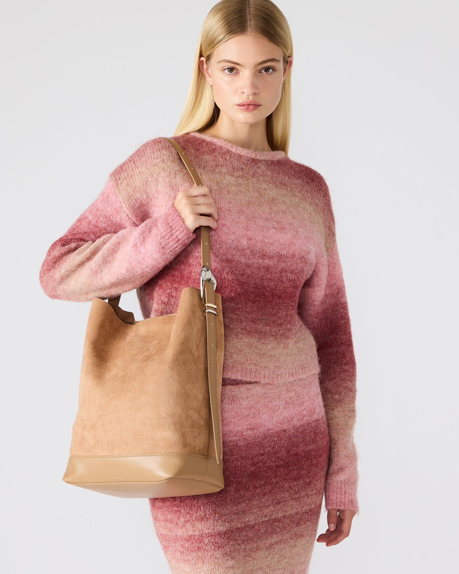 DENISE Bag Tan Slouchy Hobo Shoulder Strap Bucket Tote Handbag | Steve Madden (US)