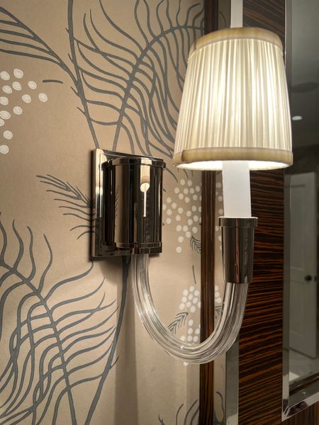 A moment for these beautiful sconces and wallpaper 

#LTKHome #LTKStyleTip
