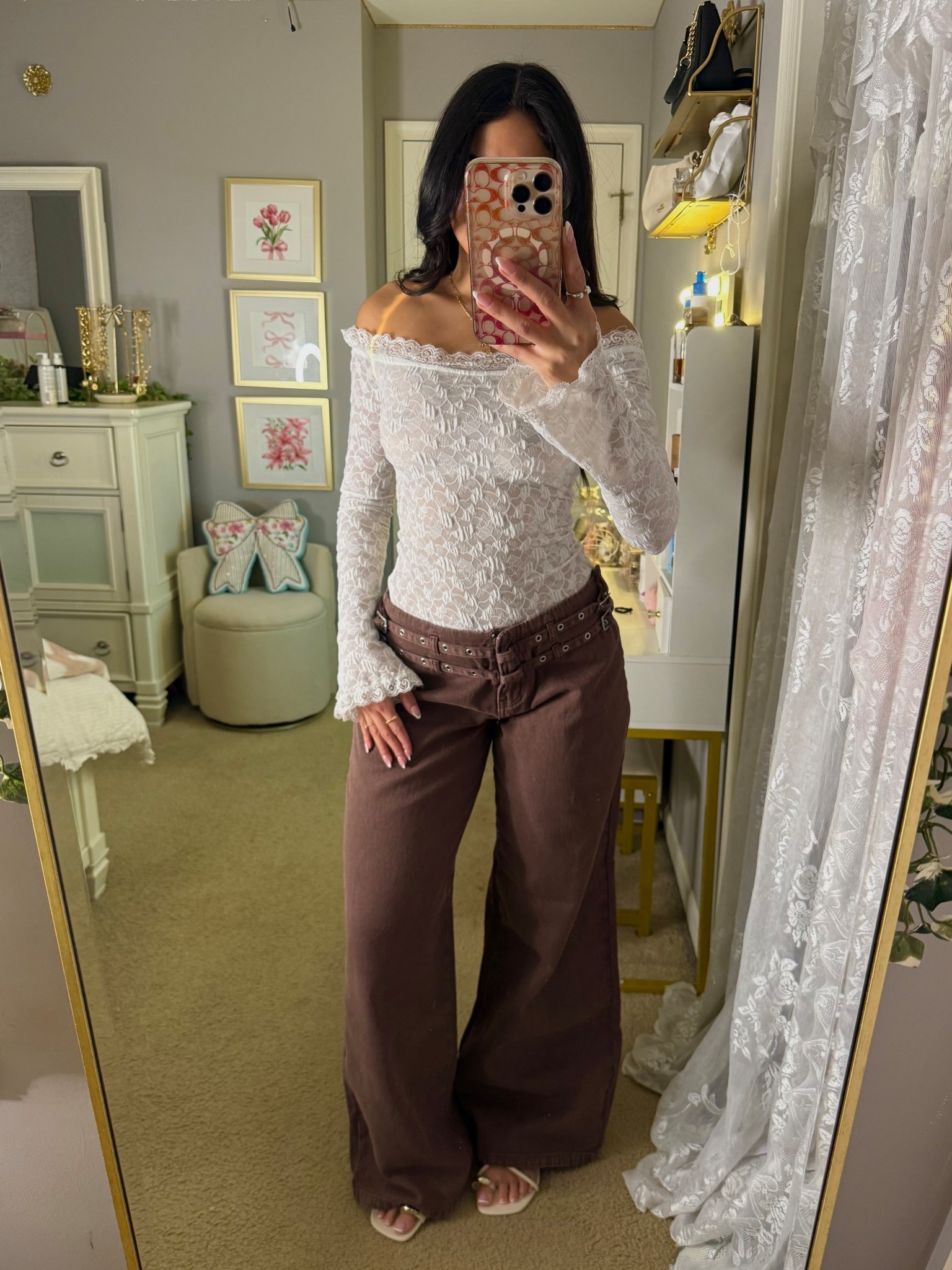 Top and jeans size US 8

#LTKgrwm #LTKootd #LTKSeasonal