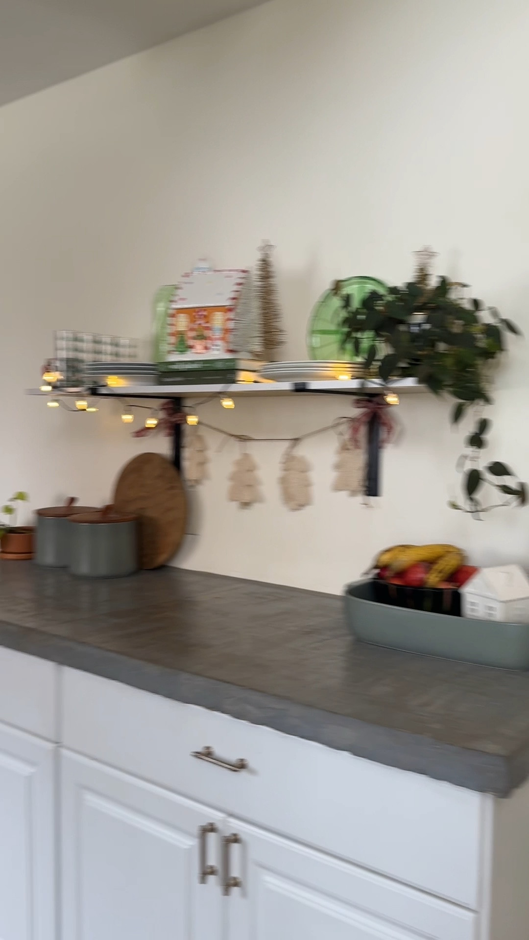 How’d I do!? It feels like I’m living in a hallmark movie & I’m not mad about it! 🎄✨❄️



#LTKHoliday #LTKHome #LTKSeasonal