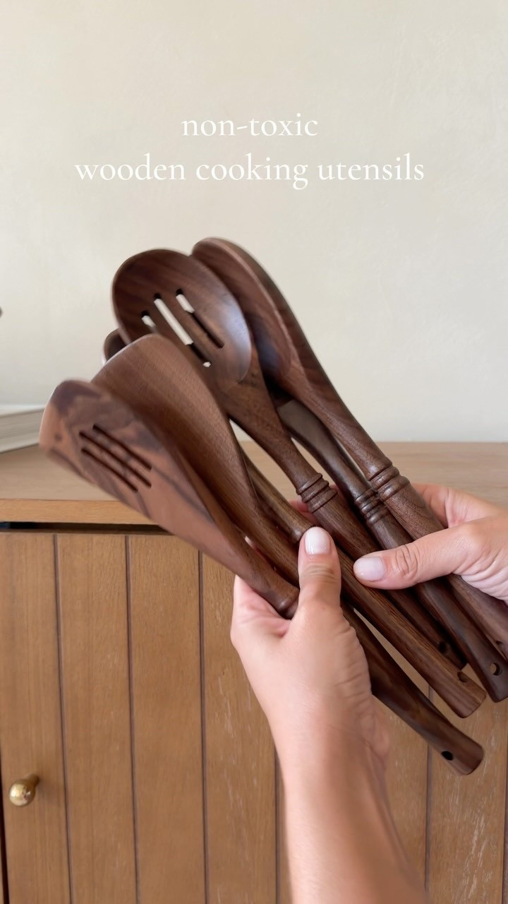 Comment “YES” for links to these timeless wooden cooking utensils!! Will last for many years and have such a gorgeous rich color tone 😍 absolutely LOVE the style of these for a beautiful kitchen!! Follow and comment “YES” for the links!! #amazonkitchenfinds #nontoxickitchen #amazonhome