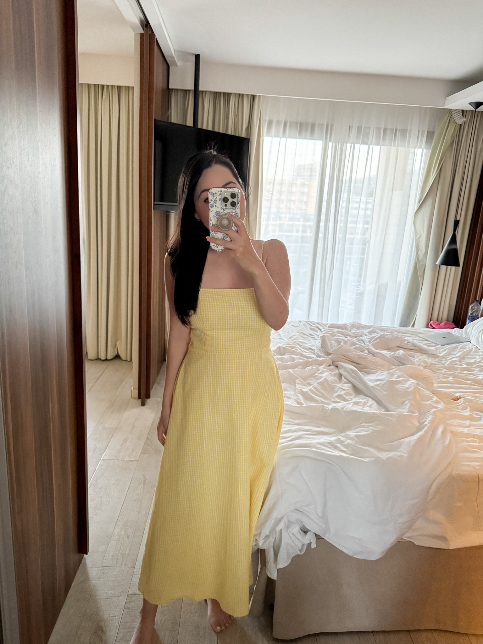 My gingham dress is on sale! Love the sunny yellow colour. I took a size medium ❤️