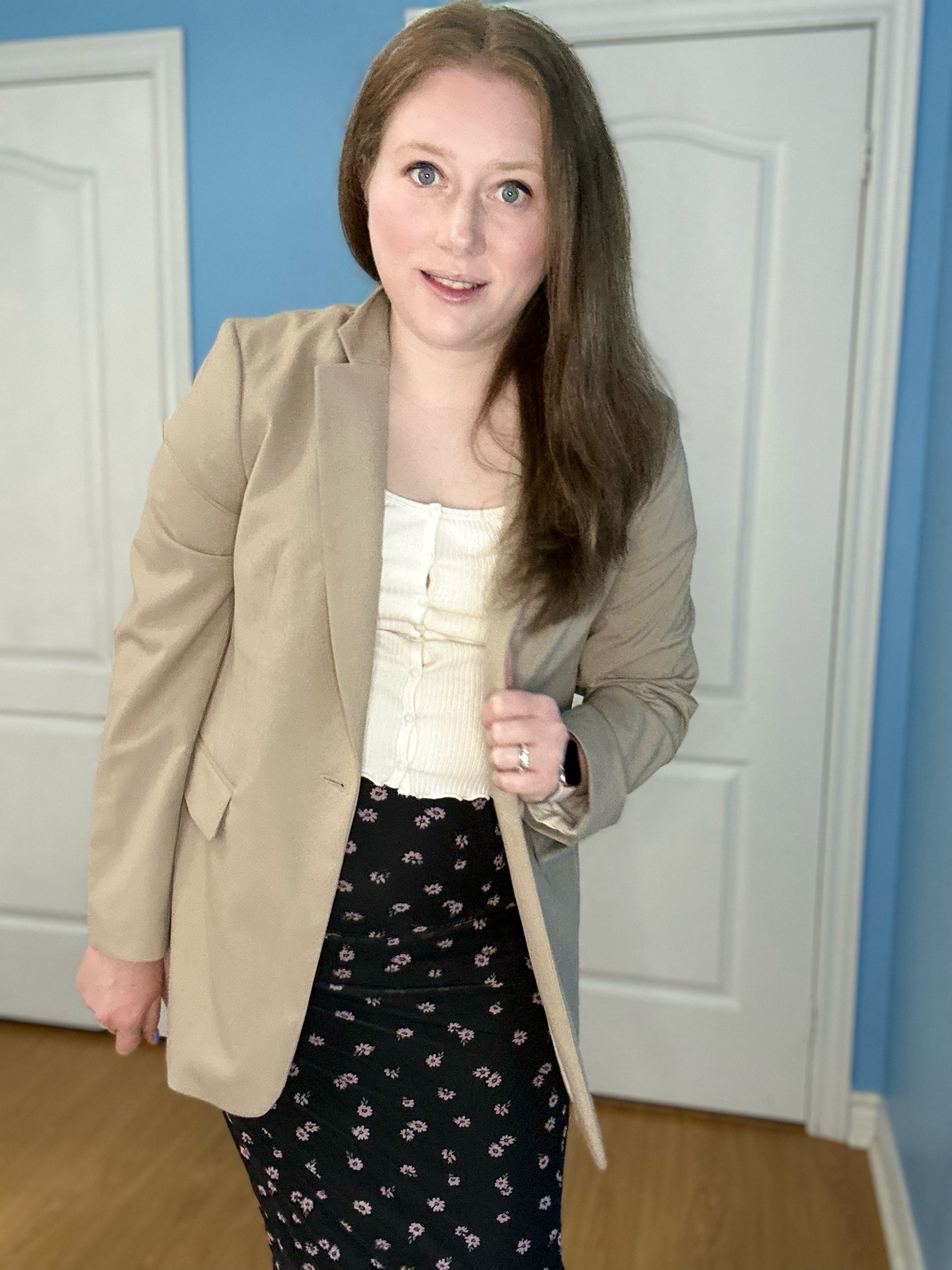 Summer Workwear

Here is a simple outfit to wear for summer at the office. Pair a blazer, a ribbed top, mesh maxi skirt and heel sandals to complete this look.

H&M | Summer Outfit | Workwear | 

🚨This Blazer is under $50 🚨

#LTKworkwear #LTKunder50 #LTKstyletip