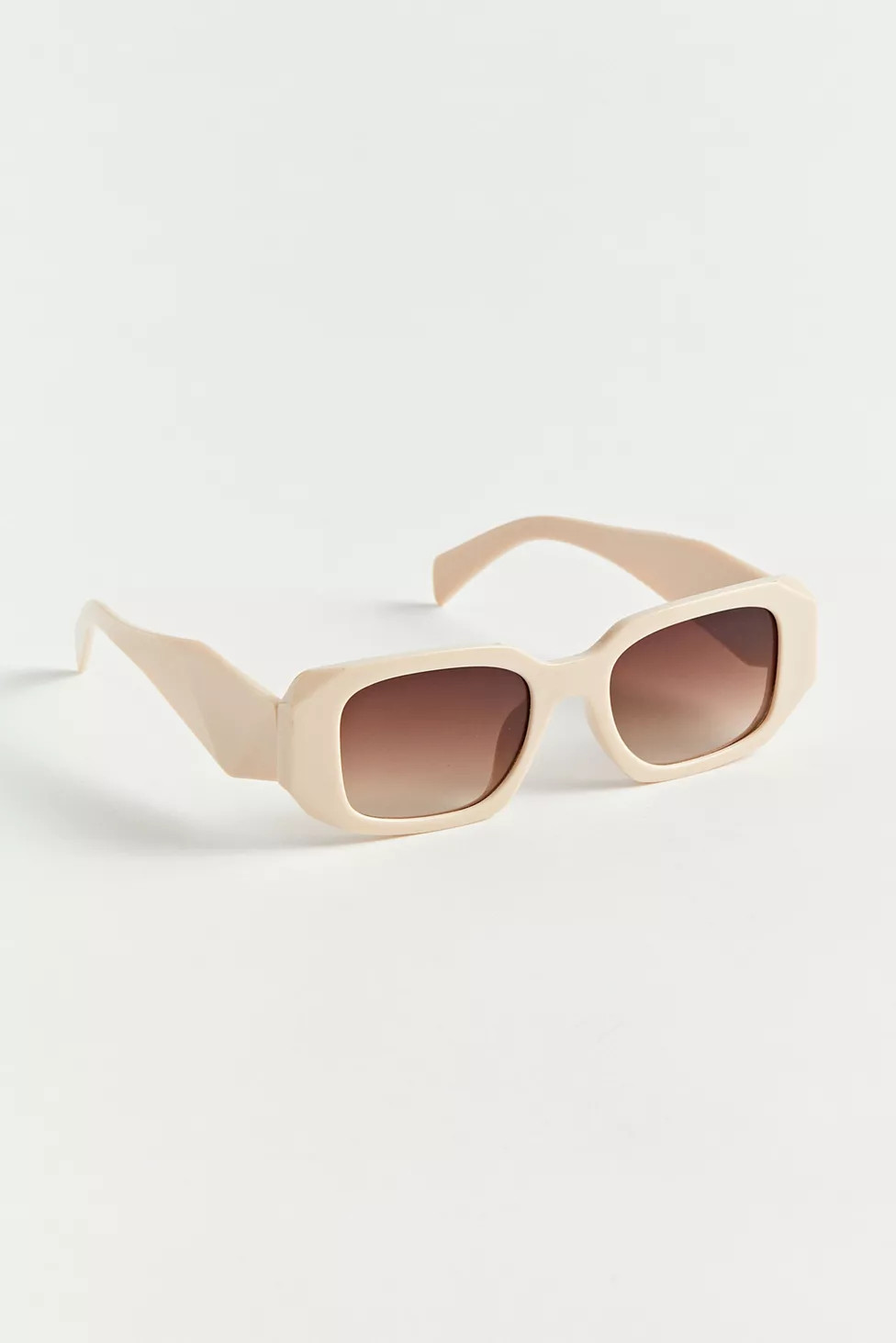Travis Angled Rectangle Sunglasses | Urban Outfitters (US and RoW)