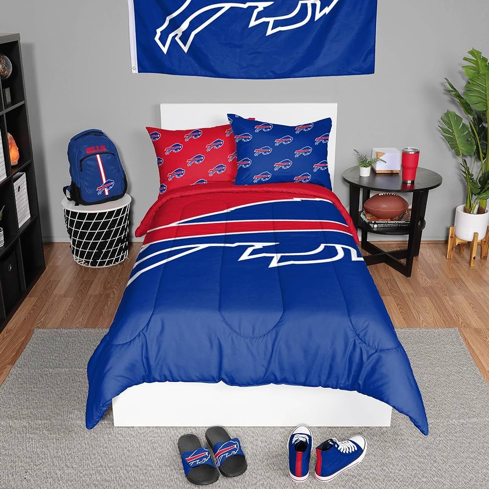 FOCO NFL Team Logo Bed in a Bag Comforter Bedding 3-Piece Set | Amazon (US)
