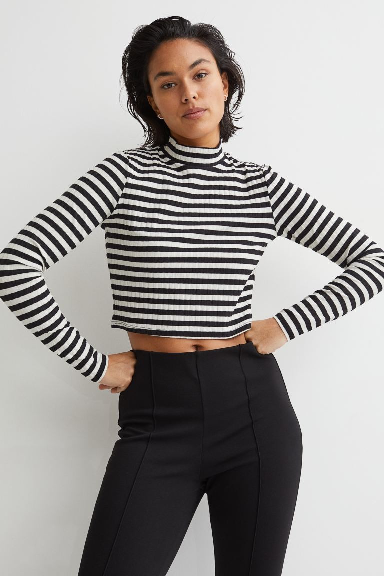 Cropped turtleneck top | H&M (UK, MY, IN, SG, PH, TW, HK)
