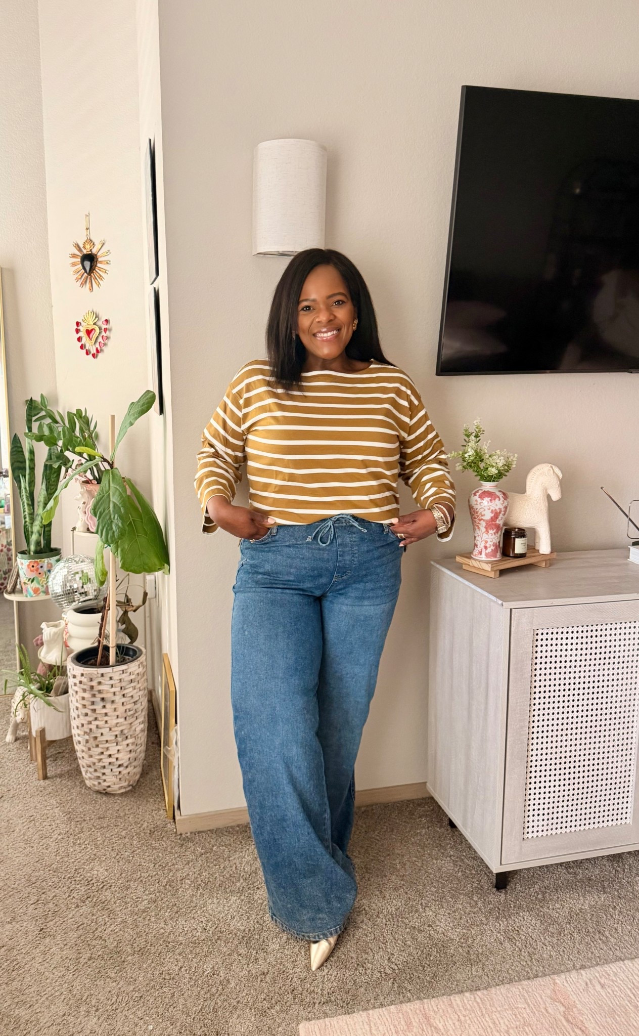 Such a good casual outfit for Friday! The striped top is from Old Navy, and  jeans from @walmart! 

#LTKootd #LTKgrwm #LTKMidsize