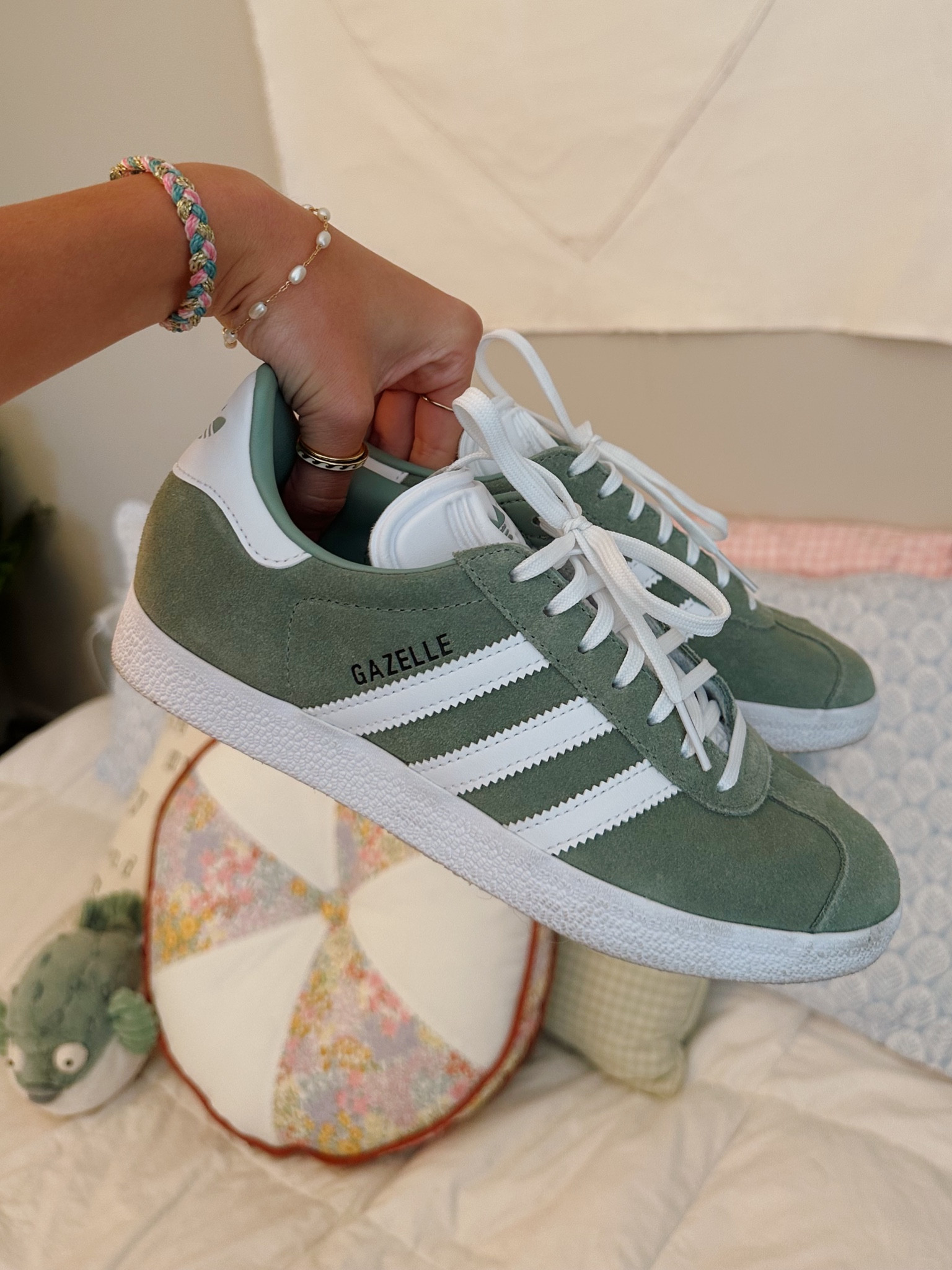 I’m in love with these shoes! They’re such a perfect way to add a pop of color to my fit 🐢

#LTKshoecrush