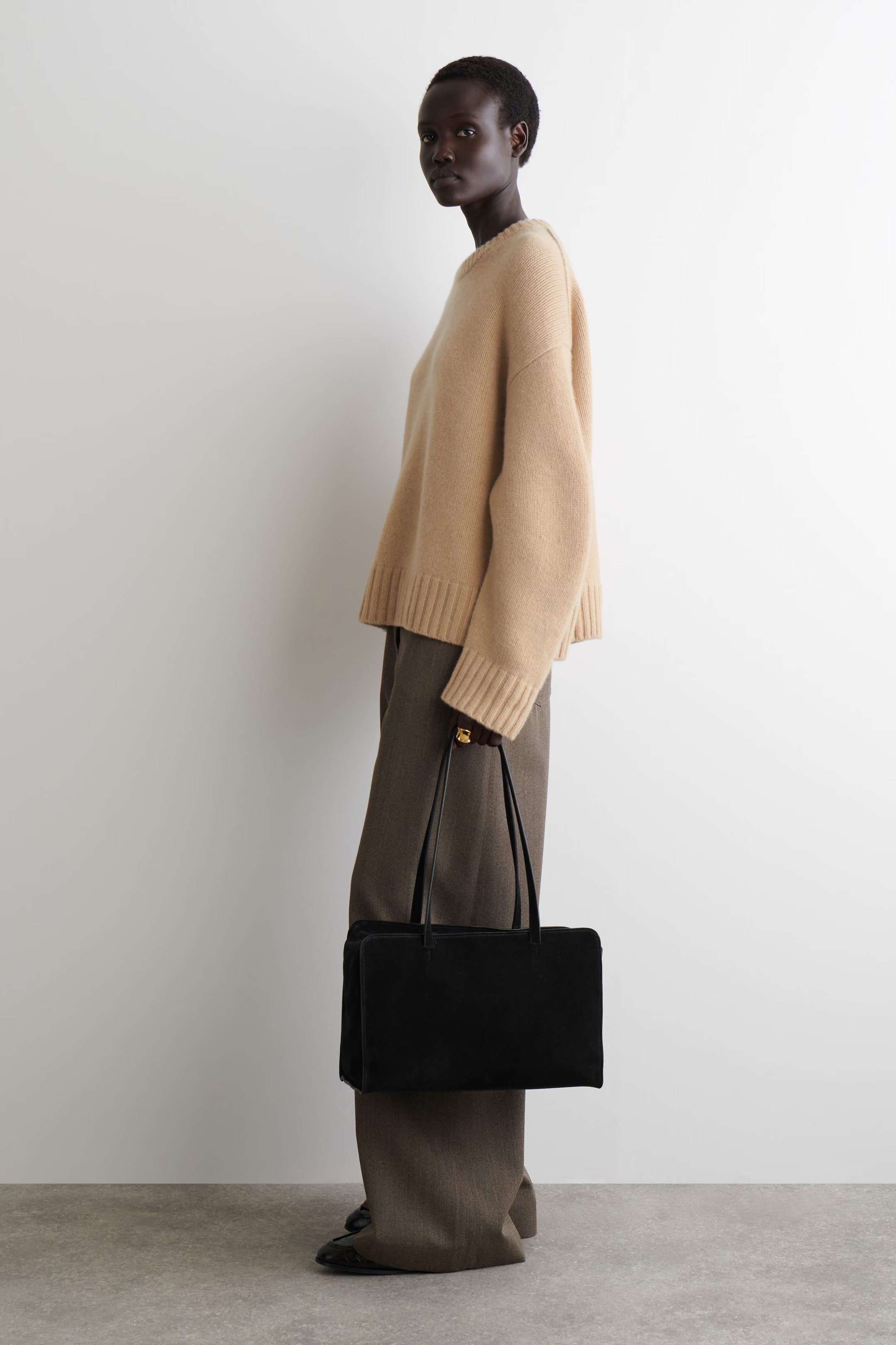 CHUNKY PURE CASHMERE CREW-NECK SWEATER - BEIGE | COS | COS (EU)