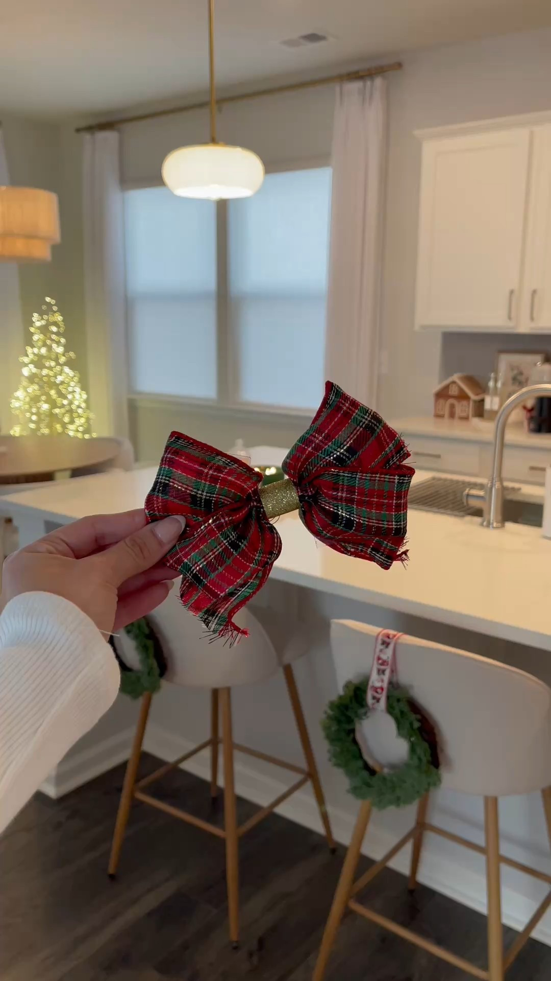 Christmas kitchen decor ideas 

#LTKHome #LTKSeasonal #LTKHoliday