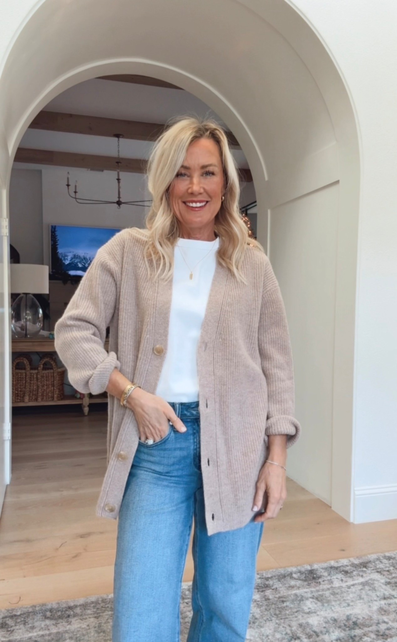 This ribbed oversized, boyfriend style cardigan can be styled and worn so many different ways. Obsessed with it! I’m wearing a size XS. 

#LTKSeasonal #LTKHoliday #LTKOver40