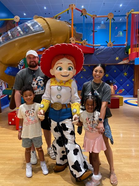 Meeting Jessie ❤️🥰💙

Disney cruise, Disney vacation, summer vacation outfit, matching family outfit 

#LTKSeasonal #LTKkids #LTKstyletip