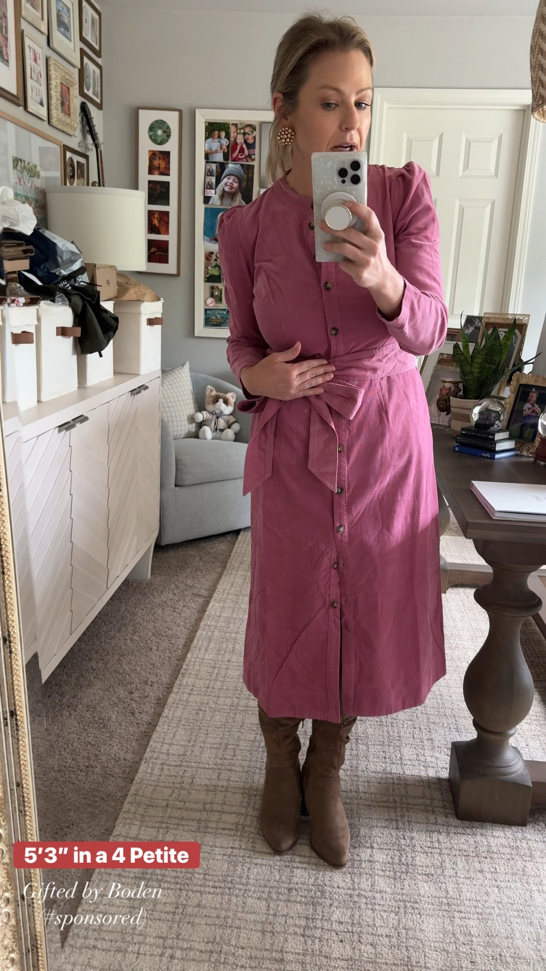This darling pink cord midi dress will be worn on repeat for all the things this fall! Can be dressed up or down and is so versatile. Fits TTS but check your sizing on the website since there isn’t stretch. Wearing a 4 petite and I’m 5’3”. Gifted by @Boden (US) @boden_clothing #sponsored