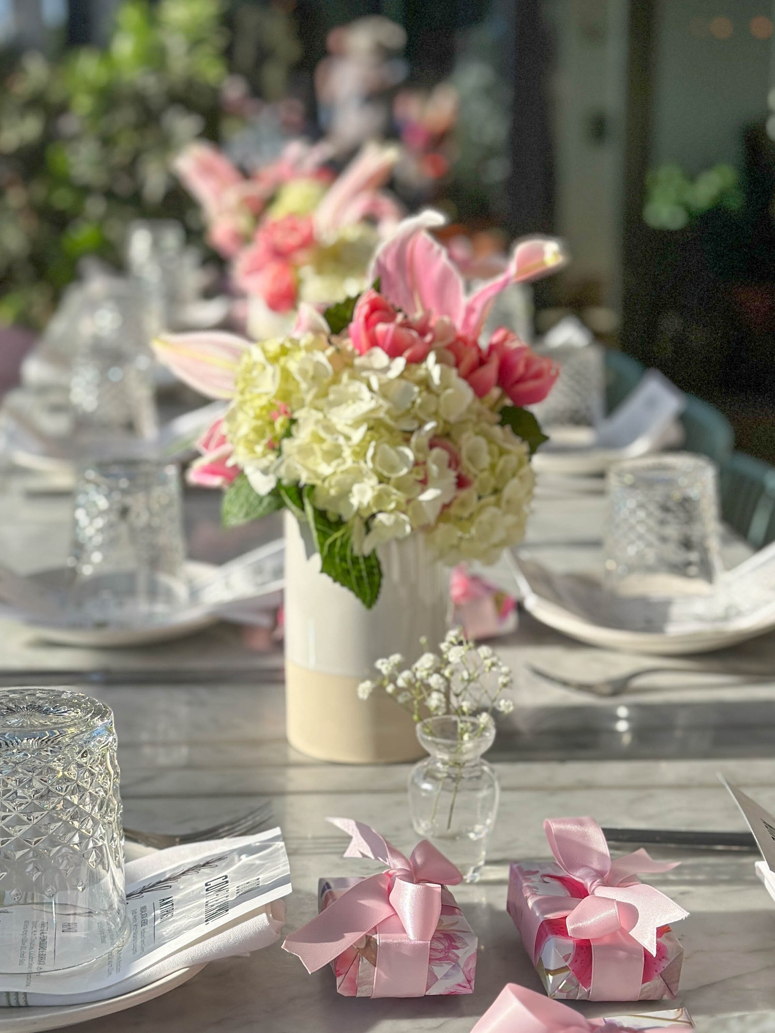 These Mark & Graham vases are perfect for all occasions! They come in a few different colors too

#LTKFind #LTKSeasonal #LTKhome