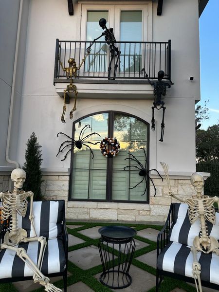 Halloween needs! These hooks are the absolute best to use for decorating!

Follow me @ahillcountryhome for daily shopping trips and styling tips!

Seasonal, home, home decor, halloween, decor, hooks, wreath, skeleton, spiders, fall, ahillcountryhomee

#LTKSeasonal #LTKHalloween #LTKU