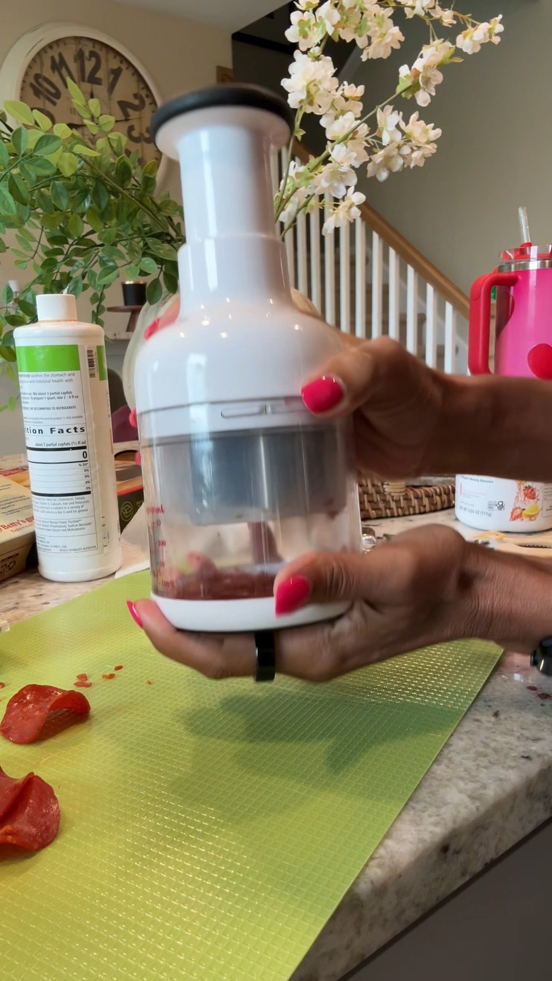 OXO Food Chopper White: Manual Vegetable & Onion Chopper Dicer, Stainless Steel Blade, Dishwasher-Safe, Includes Storage Container

#LTKfoodie #LTKHome