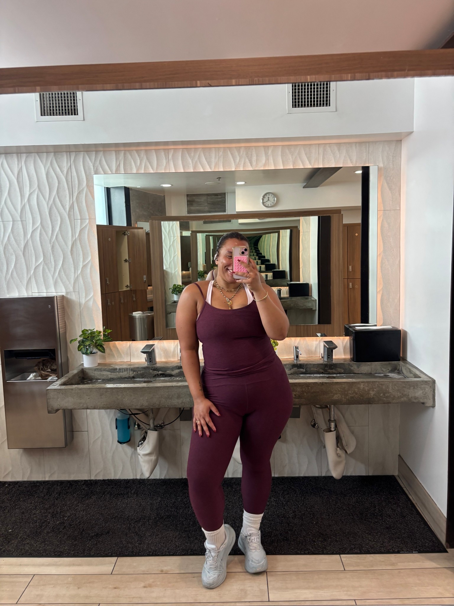 wearing a size xl ✨✨♥️

#LTKActive #LTKootd #LTKMidsize