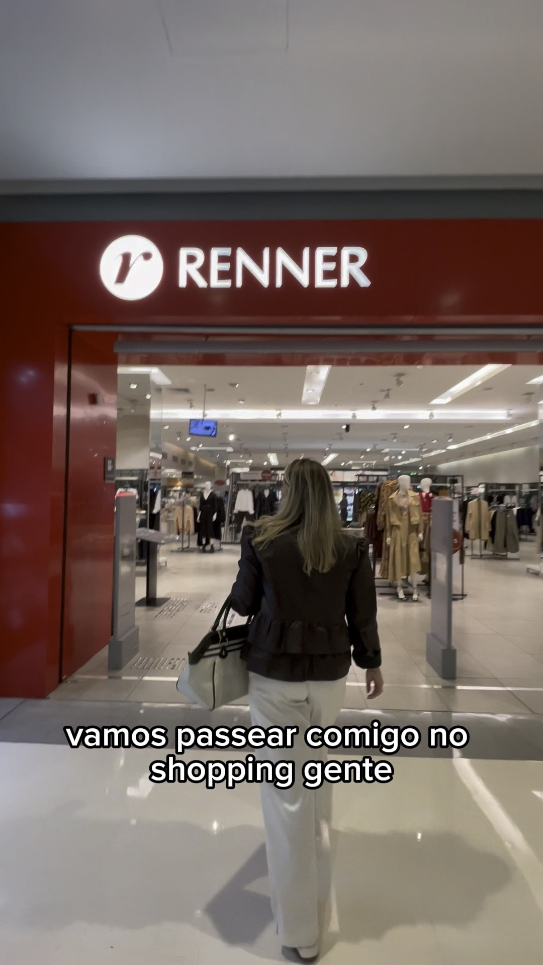 Você sabe a versatilidade de um trench coat? 
Que tal essas duas propostas de look ? 

#DesafioLTKCon24 

#LTKbrasil #LTKstyletip