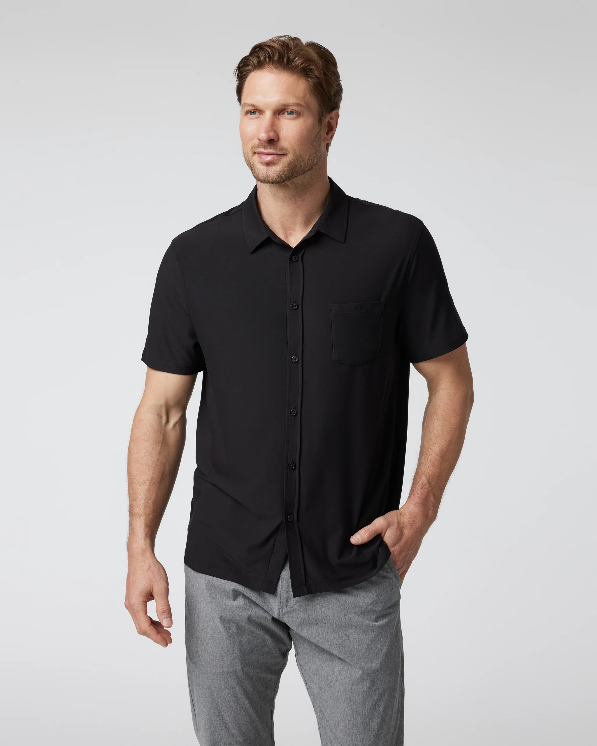 Short Sleeve Strato Button Down | Men's Black Shirt | Vuori | Vuori Clothing (US & Canada)