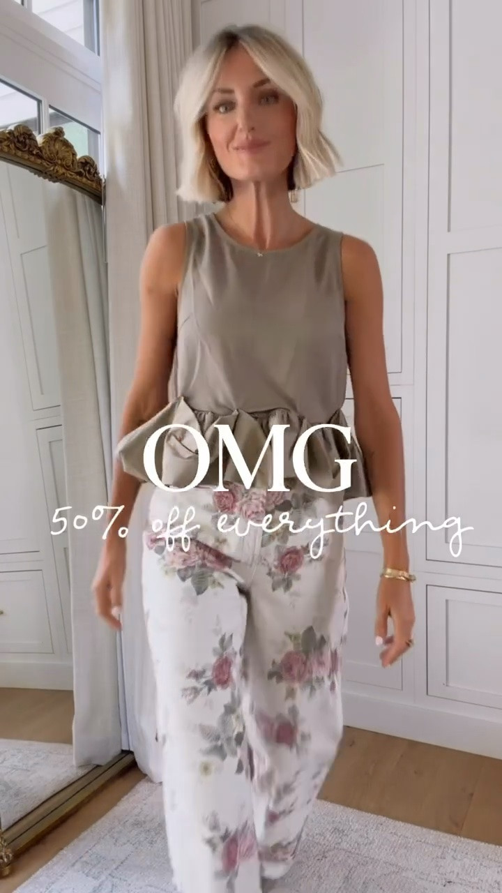 Major sale alert! 👏🏼 Old Navy is doing 50% off everything! I just grabbed a few of their new arrivals for fall!

Loverly Gray, Old Navy, sale, fall outfit ideas, fall looks, matching set, loungewear, athleisure

#LTKSeasonal #LTKSaleAlert