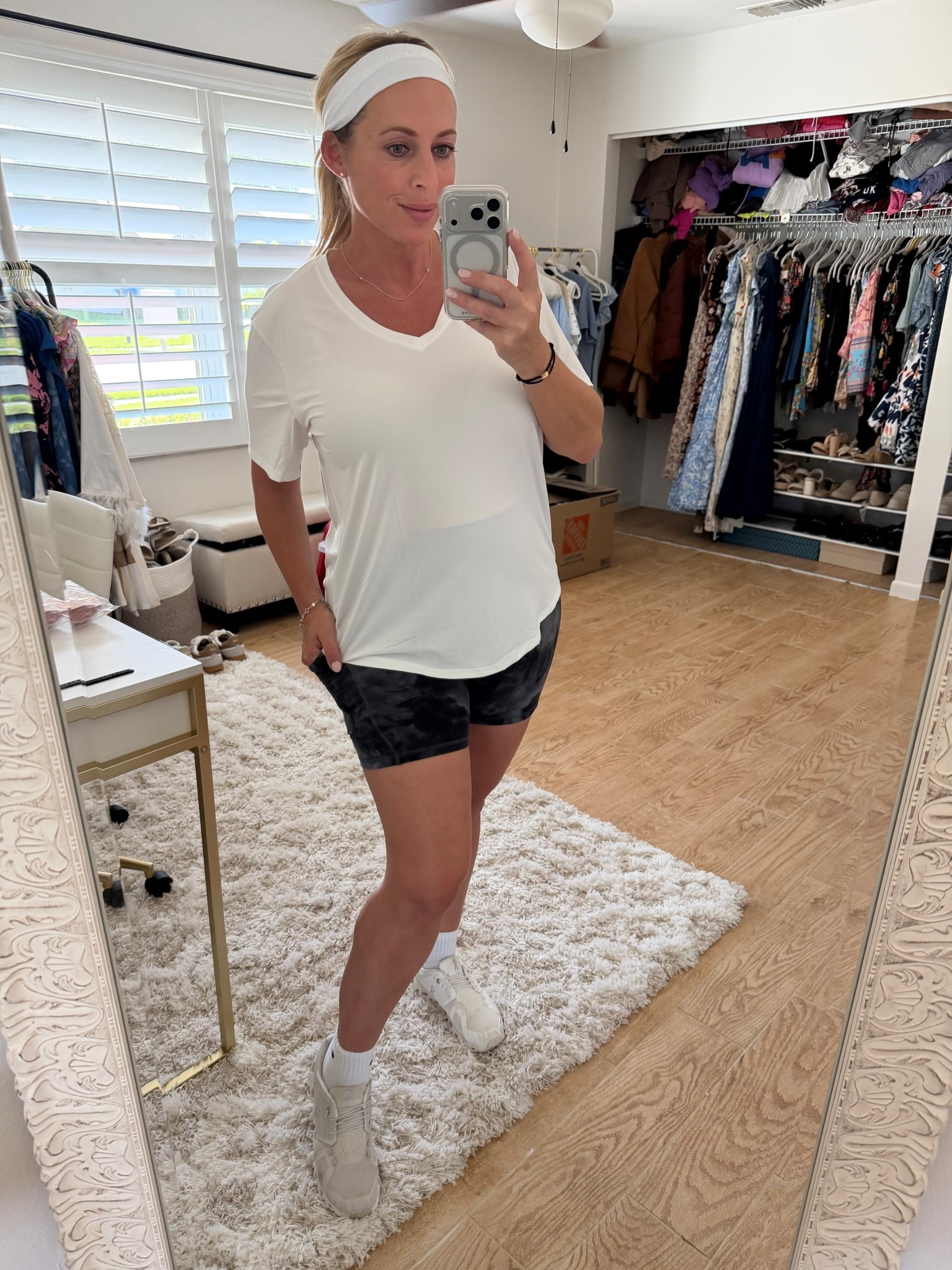 Walking outfit 

#LTKdayinmylife #LTKActive #LTKfitnessgoals