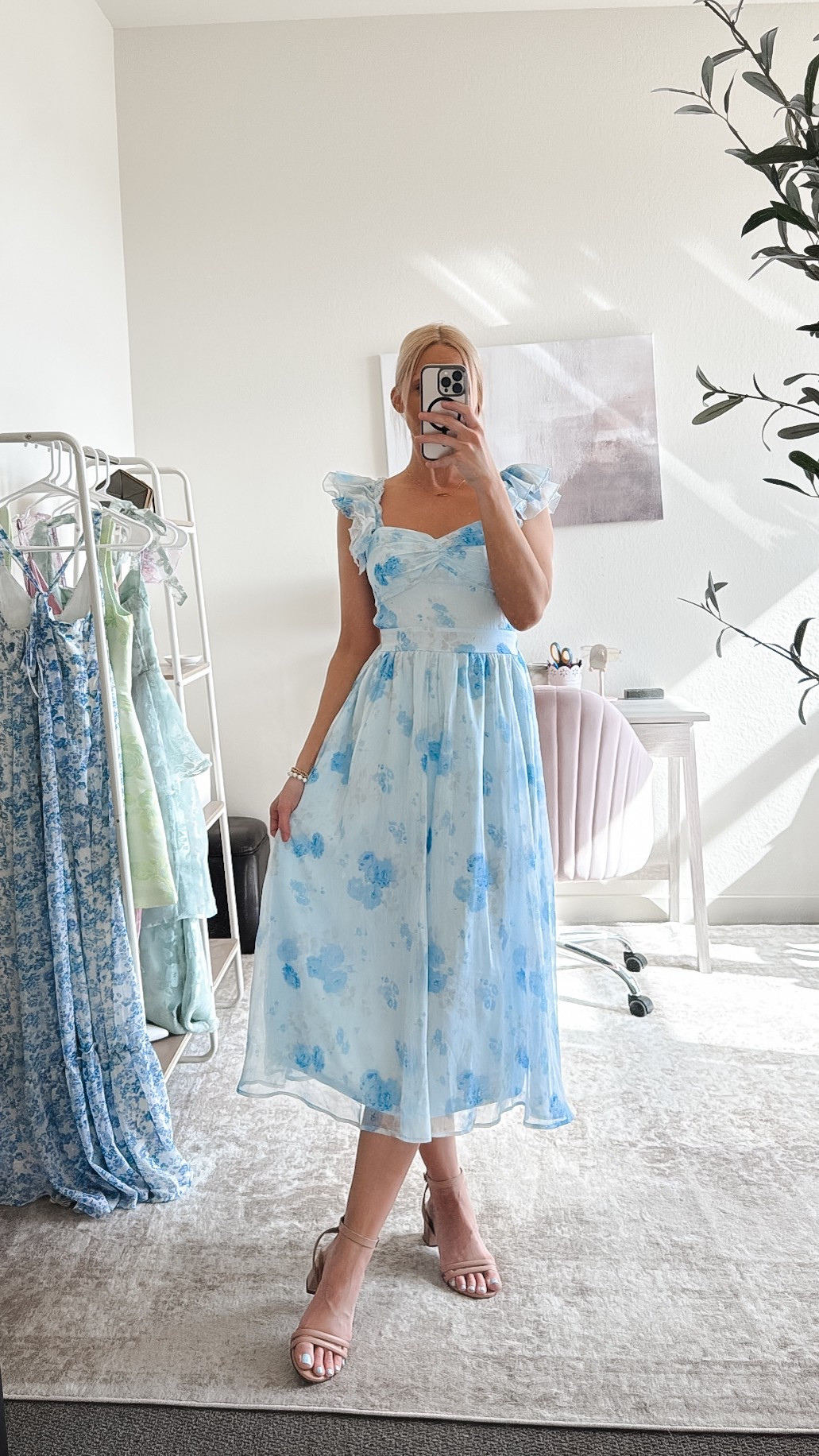 Lulus floral midi dress! ✨ perfect to wear as a baby shower outfit, bridal shower outfit guest or Summer wedding guest dress!

Sharing some more Lulus dresses below! ☺️

Wedding guest outfit, floral dresses, garden party dress, garden wedding guest dress, blue dresses, Summer garden wedding outfit for guest

#LTKSeasonal #LTKParties #LTKWedding