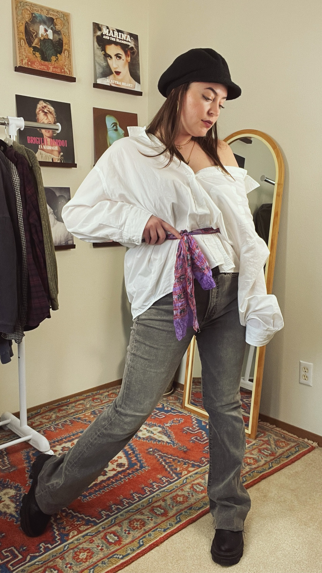 The scarf as a belt is the star of the show 💫

It’s got a little y2k vibes sprinkled in, too! But the scarf adds the pop of color this look needed to give it some personality. 

And raw hem flare jeans? It’s a grunge girl’s dream! 

Mixing it up is always fun, so why not try it out? 

Save this video so you don’t lose it for soft grunge outfit inspo!

#LTKootd #LTKMidsize #LTKgrwm