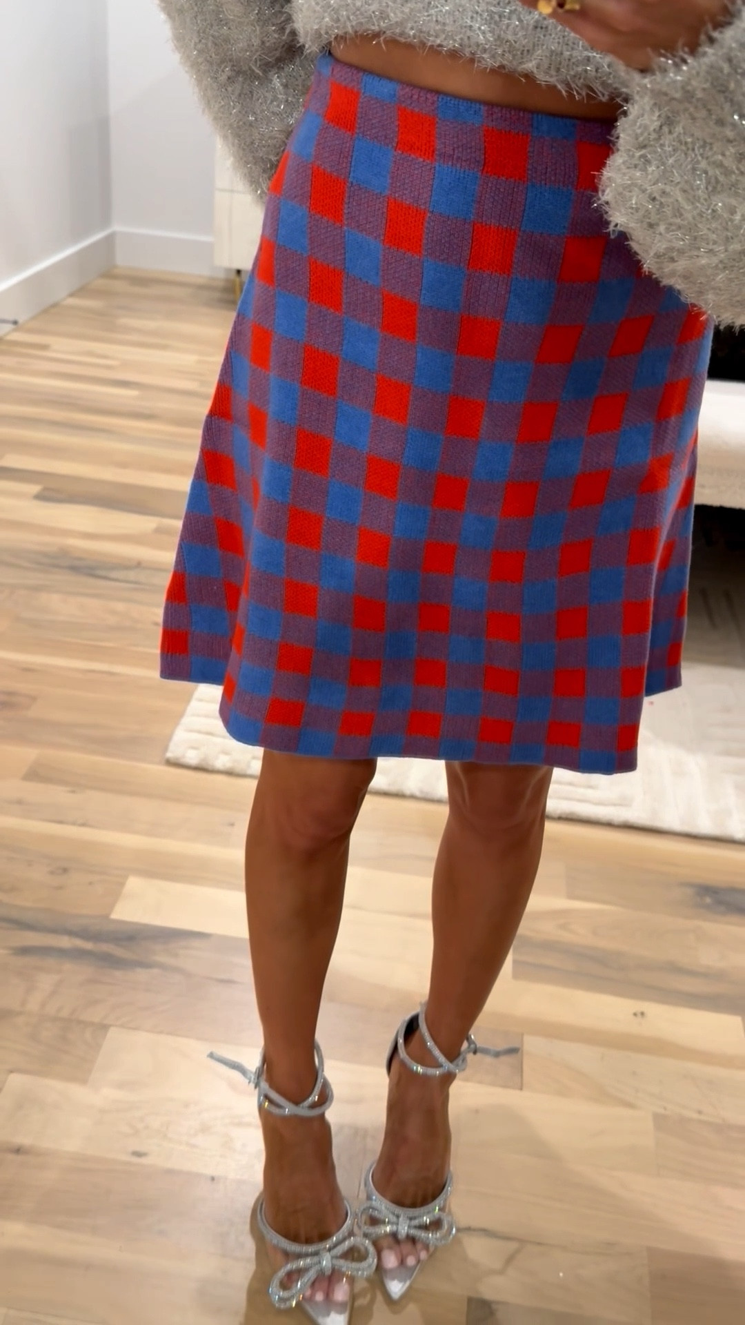 Super cute holiday skirt going fast! Looks so expensive wearing size xs 

#LTKFindsUnder50 #LTKHoliday #LTKPetite