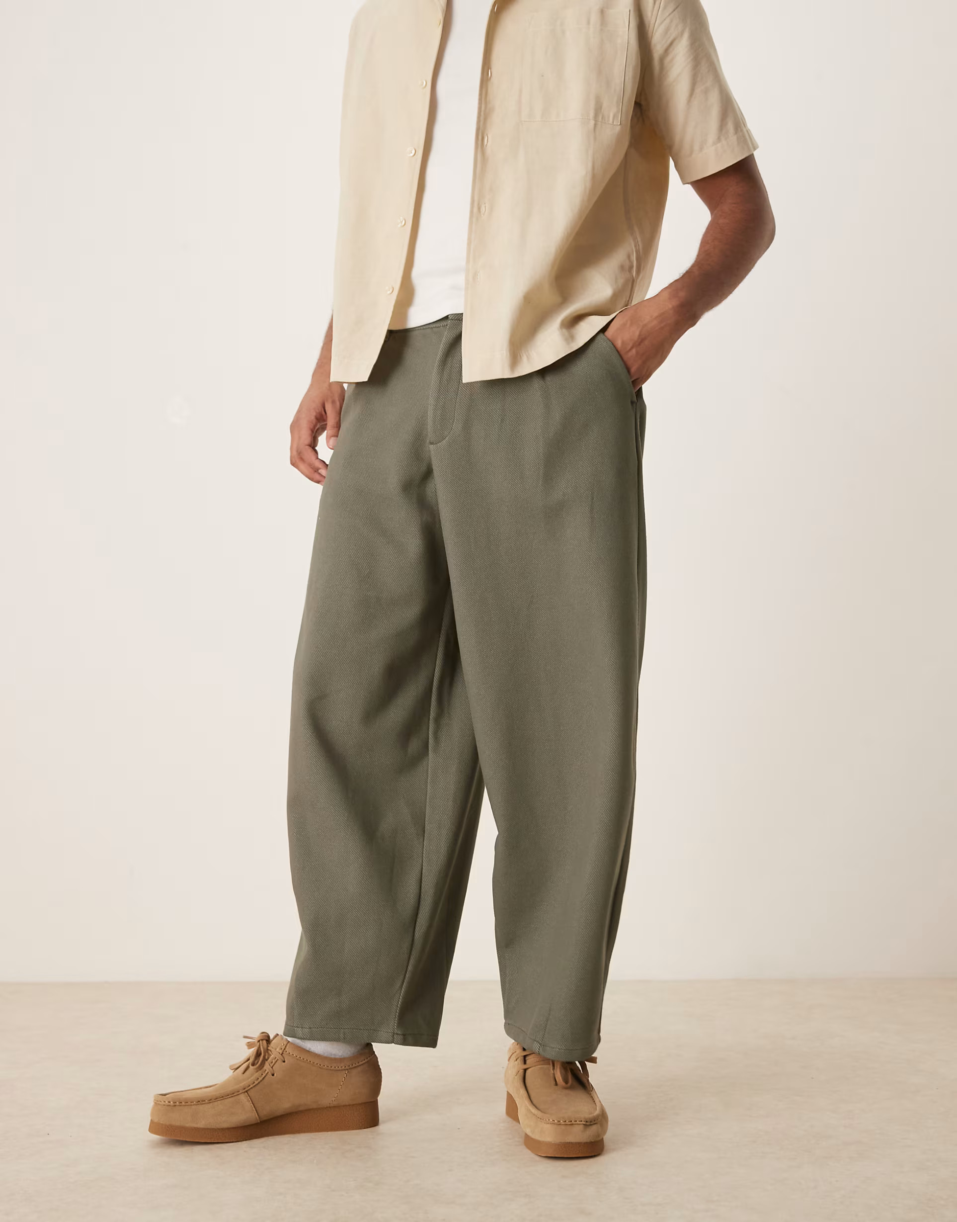 ASOS DESIGN barrel leg twill trousers in khaki | ASOS (Global)
